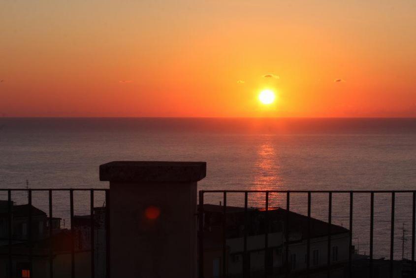 A Casa Di Tommy B&B Acireale Exterior foto